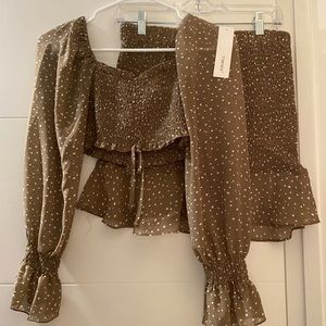 NWT Vici smocked set